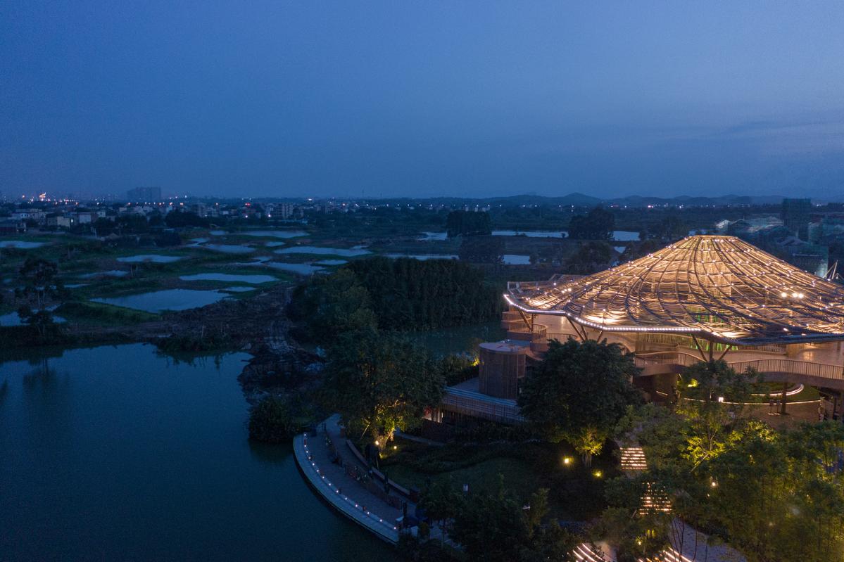 項(xiàng)目夜景圖_胡康榆.jpg