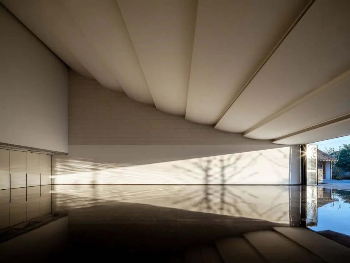 17_謇里小鎮(zhèn)展覽館_展廳室內實景b_?此間建筑攝影.jpg